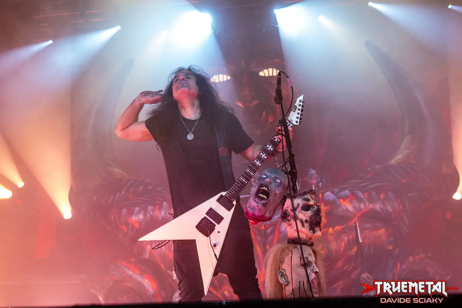 Kreator: annunciato il pre-order dell'autobiografia ufficiale di Mille Petrozza