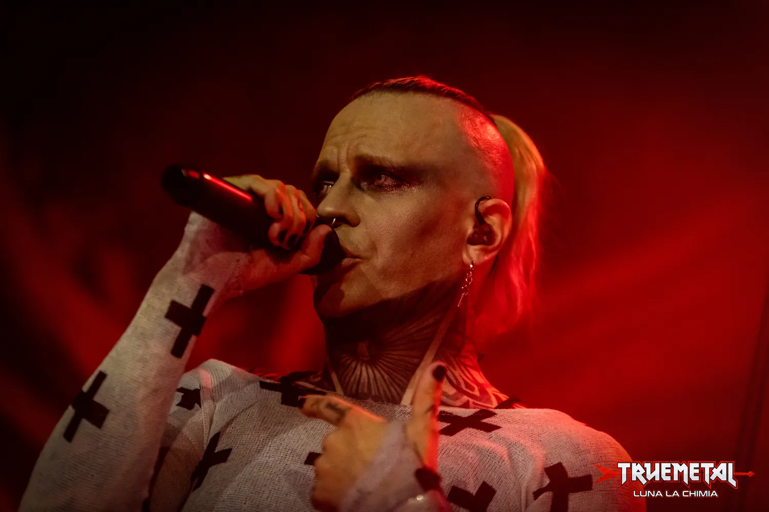 Lord Of The Lost: Chris Harms annuncia l'album solista "Aporia", disponibile il singolo "Find What You Love And Let It Kill You"