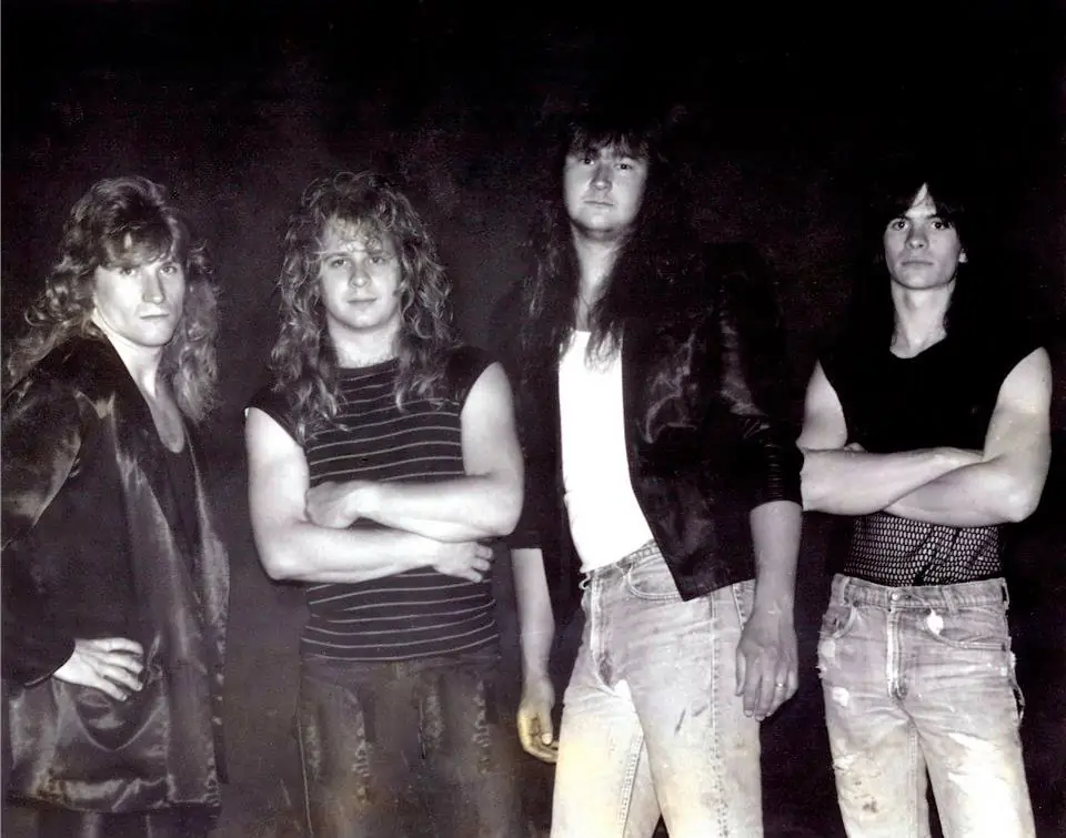Taker: online il lyric del nuovo singolo "Teeth"