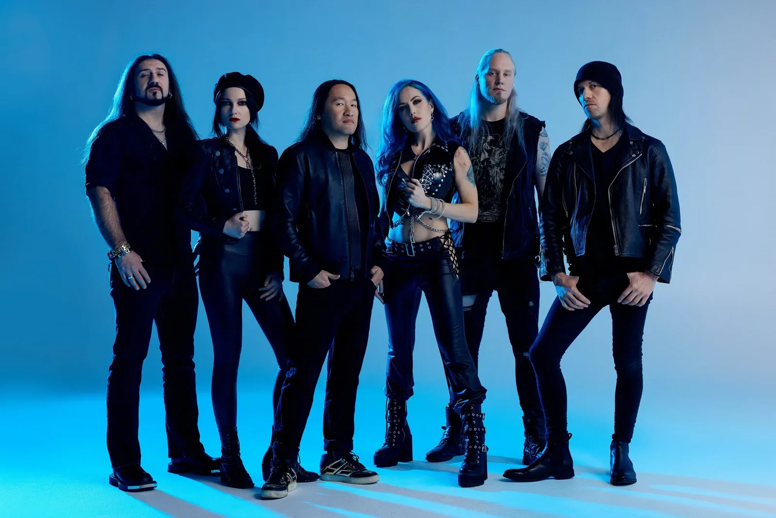 Dragonforce: i video della prima esibizione live con la nuova cantante Alissa White-Gluz e senza Marc Hudson