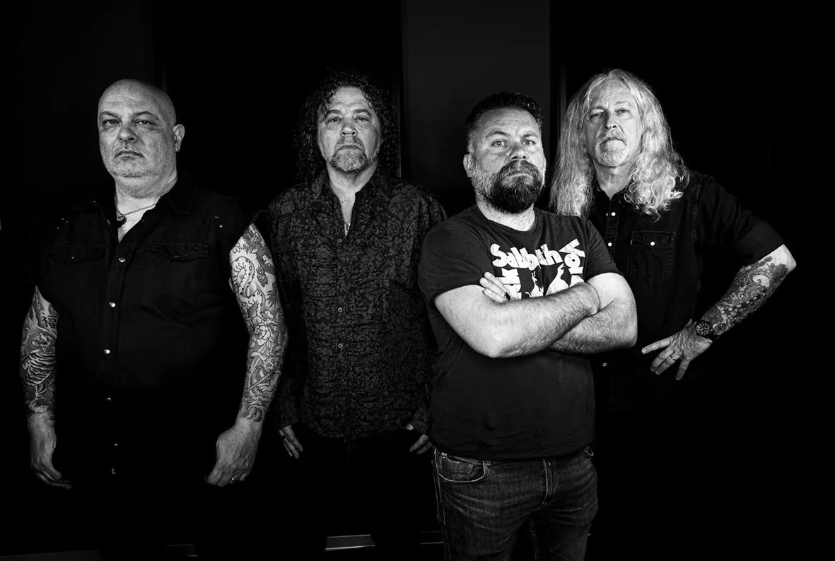 Silver Horses: il video di "Dark Ages"