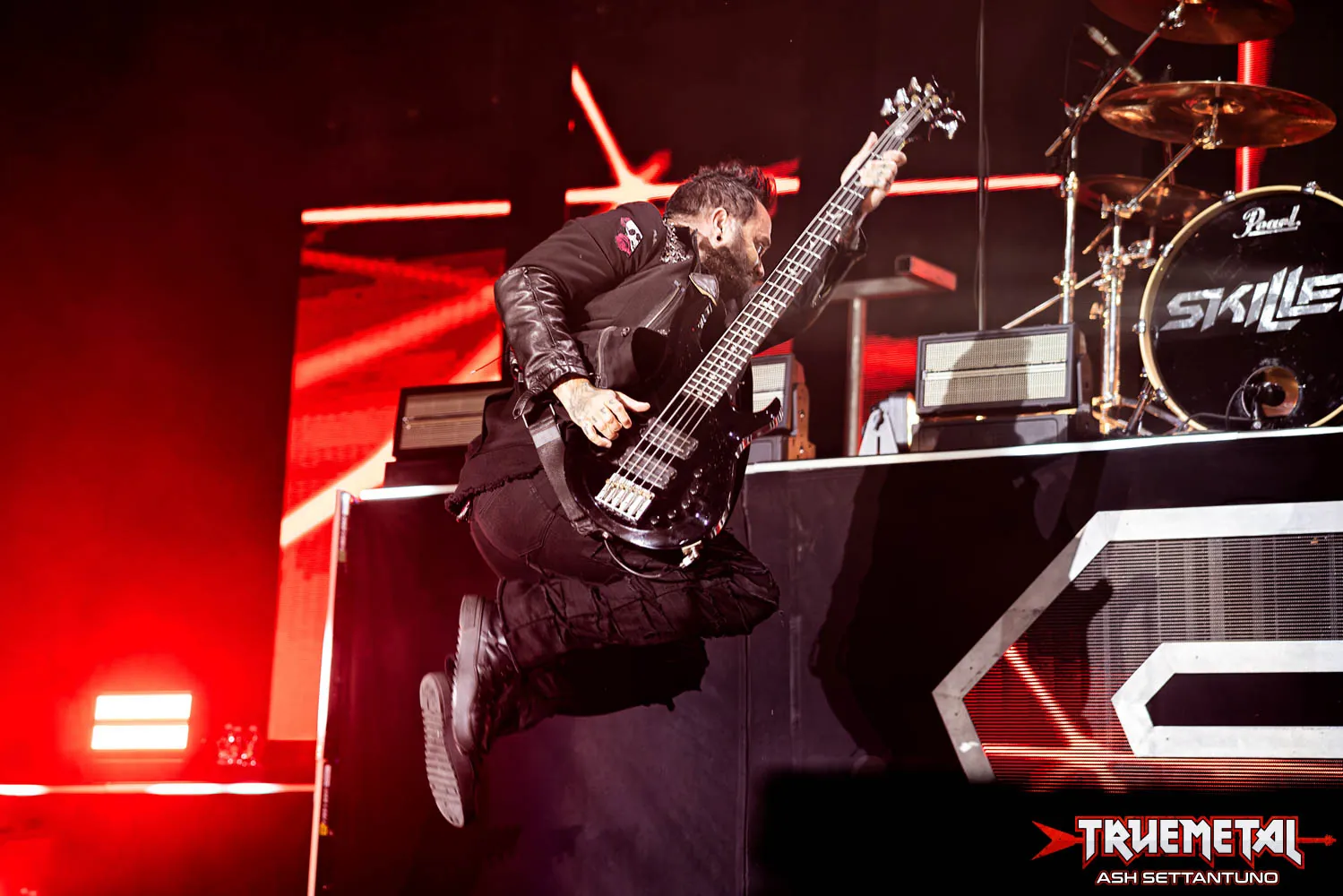 Skillet: esclusi i Bad Wolves dal tour dopo le polemiche trans contro la loro cantante