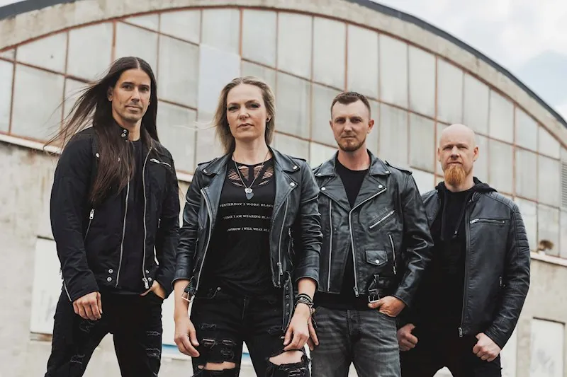 Triosphere: fuori il nuovo singolo e video ufficiale "Oceans Above, Stars Below"