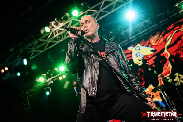 screeching weasel - live club 2026 (1)