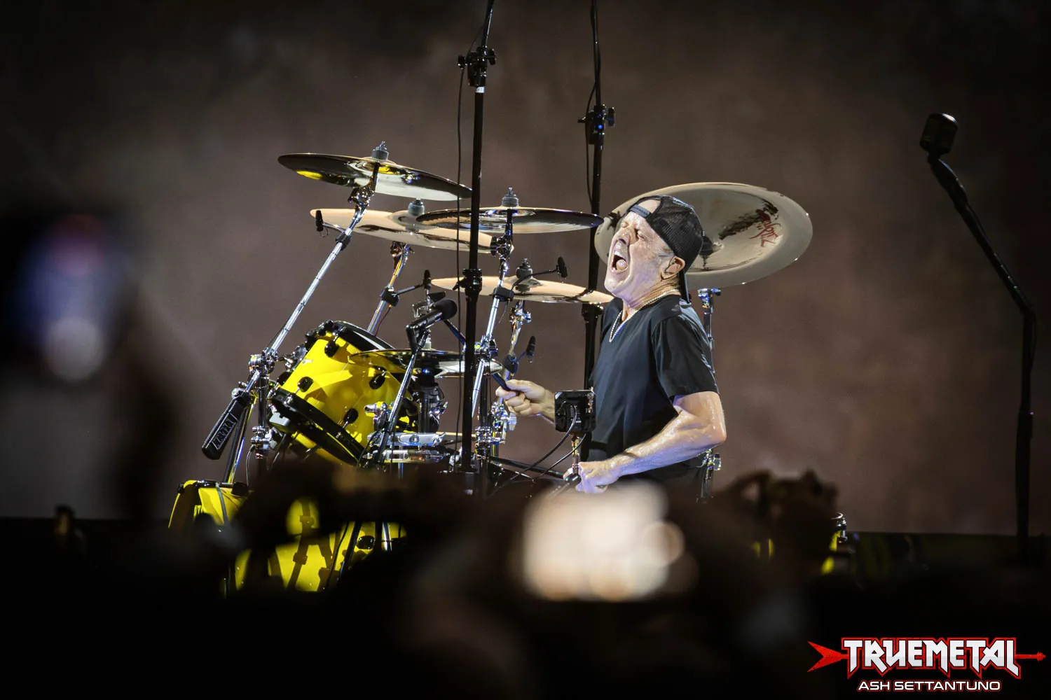 Metallica: annunciato l'ingresso nel prossimo videogioco "Gears Of War: E-Day"