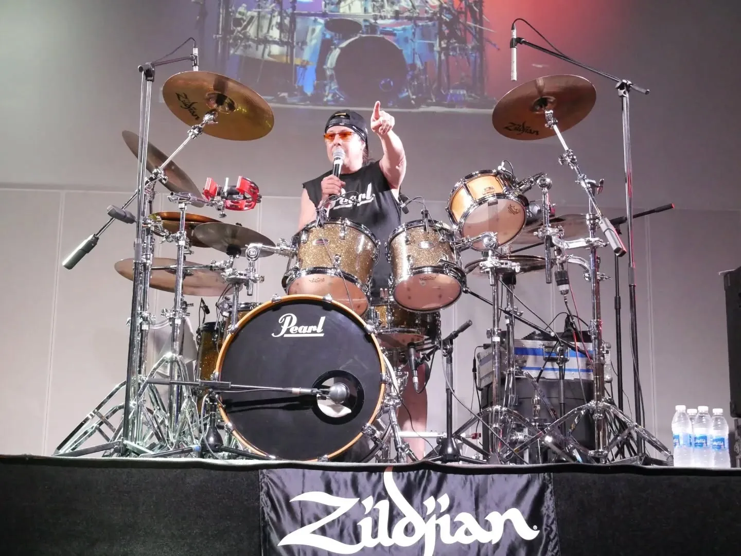 Godsmack: dopo l'abbandono di Wade Murff, Mike Mangini è il nuovo batterista per il resto del tour "The Rise of Rock" (video)