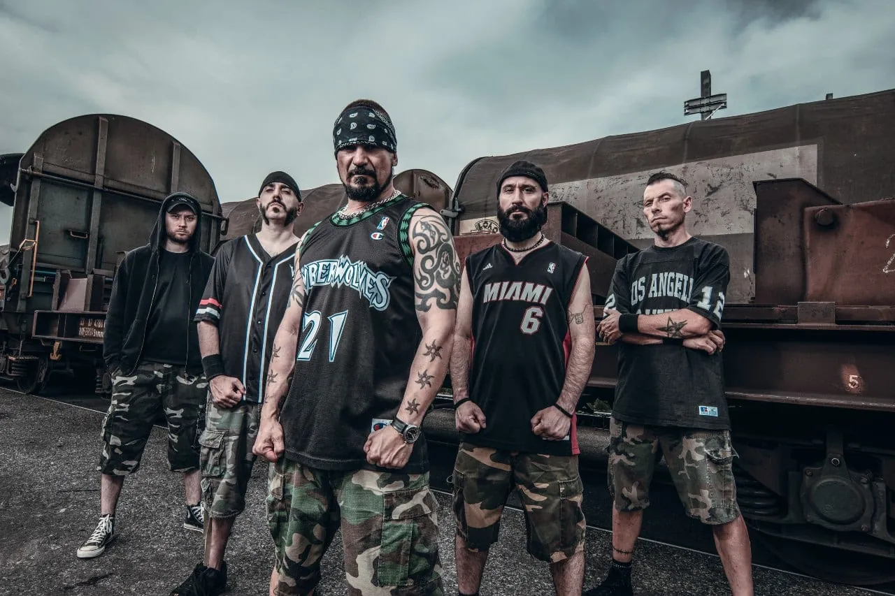 Browbeat: il nuovo singolo "Dome of Lies"