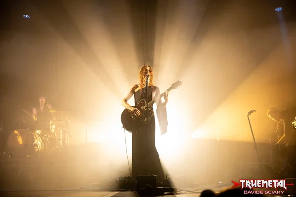 Chelsea Wolfe-1