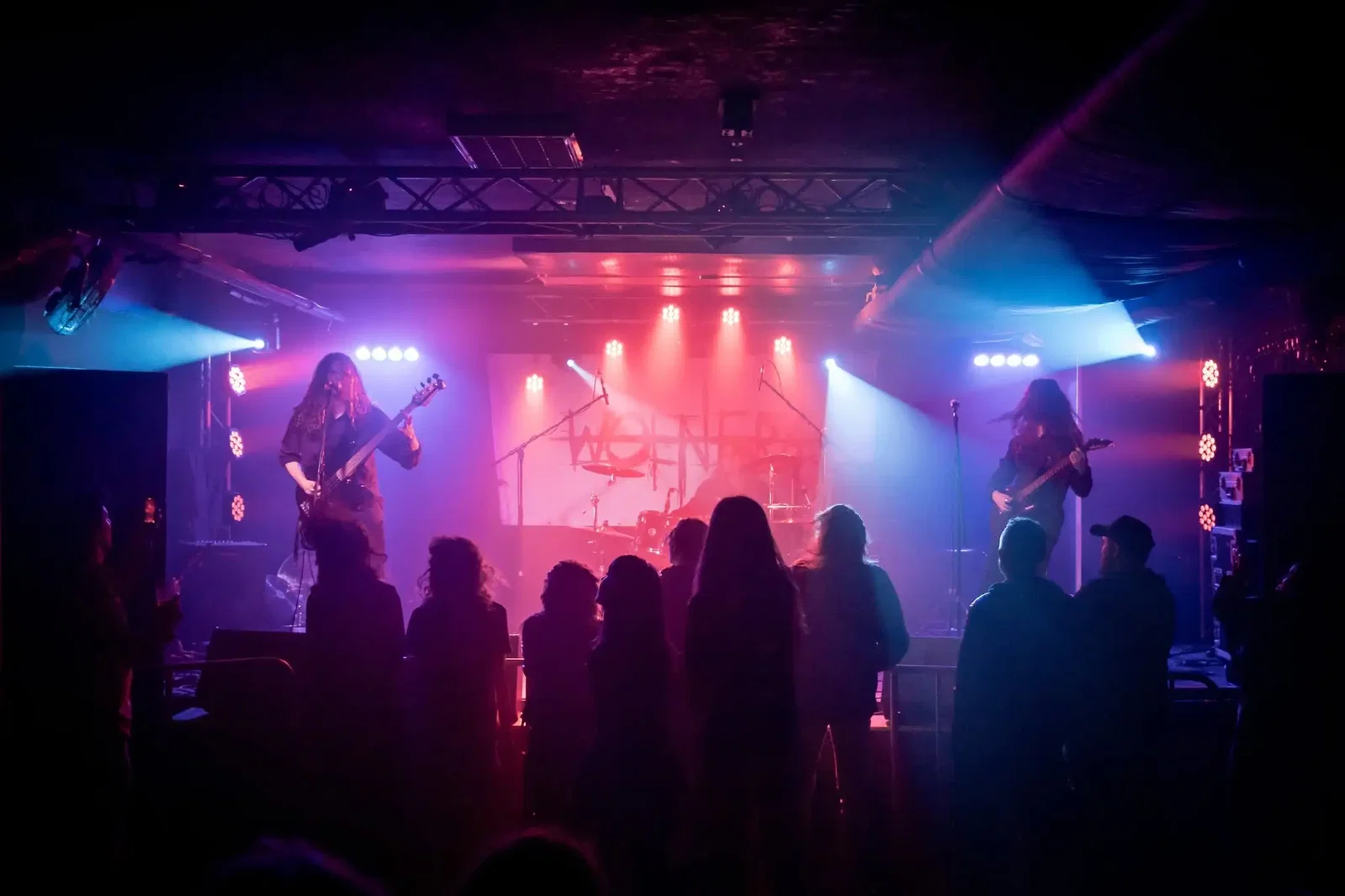 Wolnera: guarda "Desperate for a Drop", il nuovo singolo