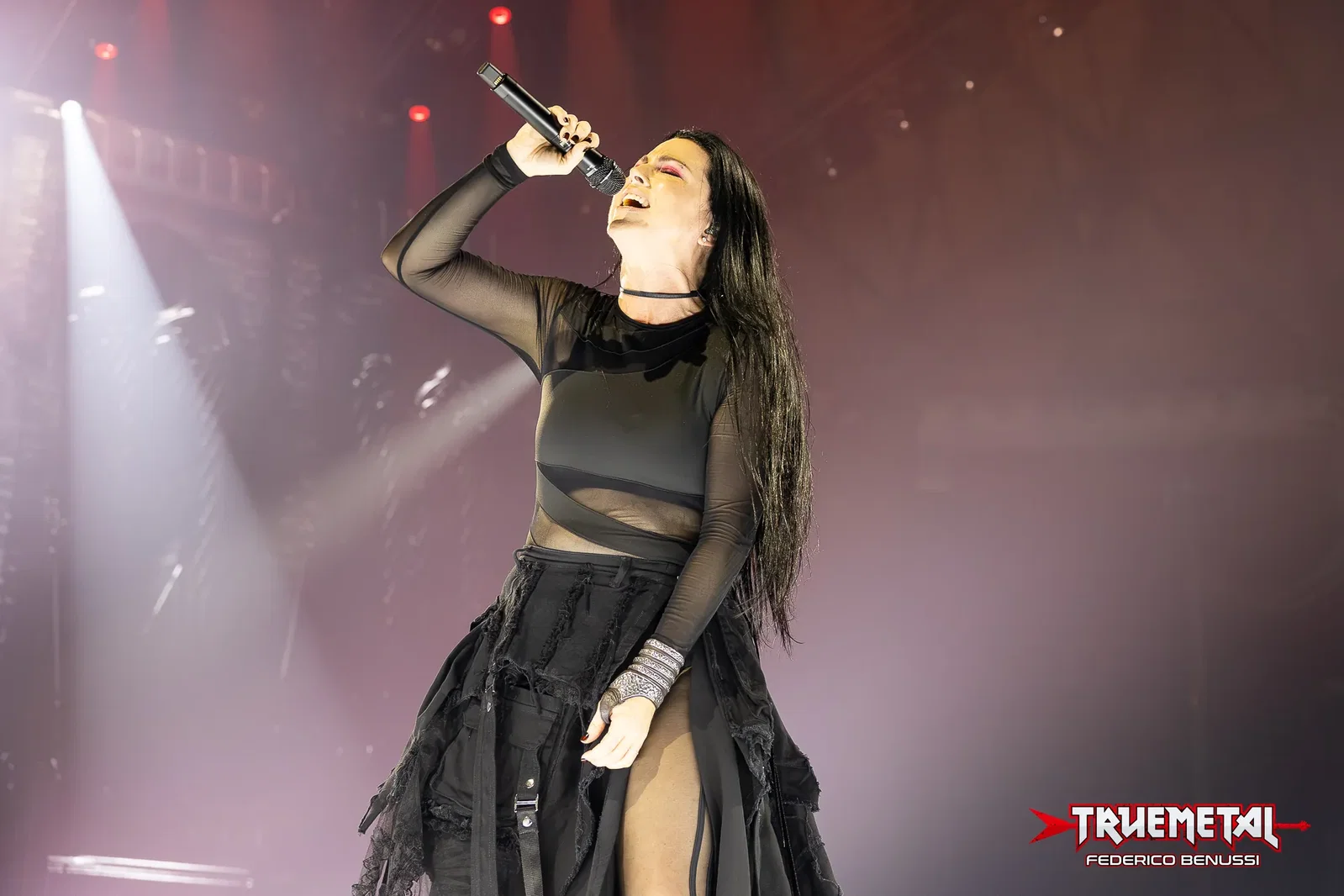Live report: Evanescence, Poppy, Nova Twins @ Unipol Arena, Bologna - 28.09.2026