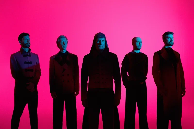 Laibach: annunciate due date in Italia