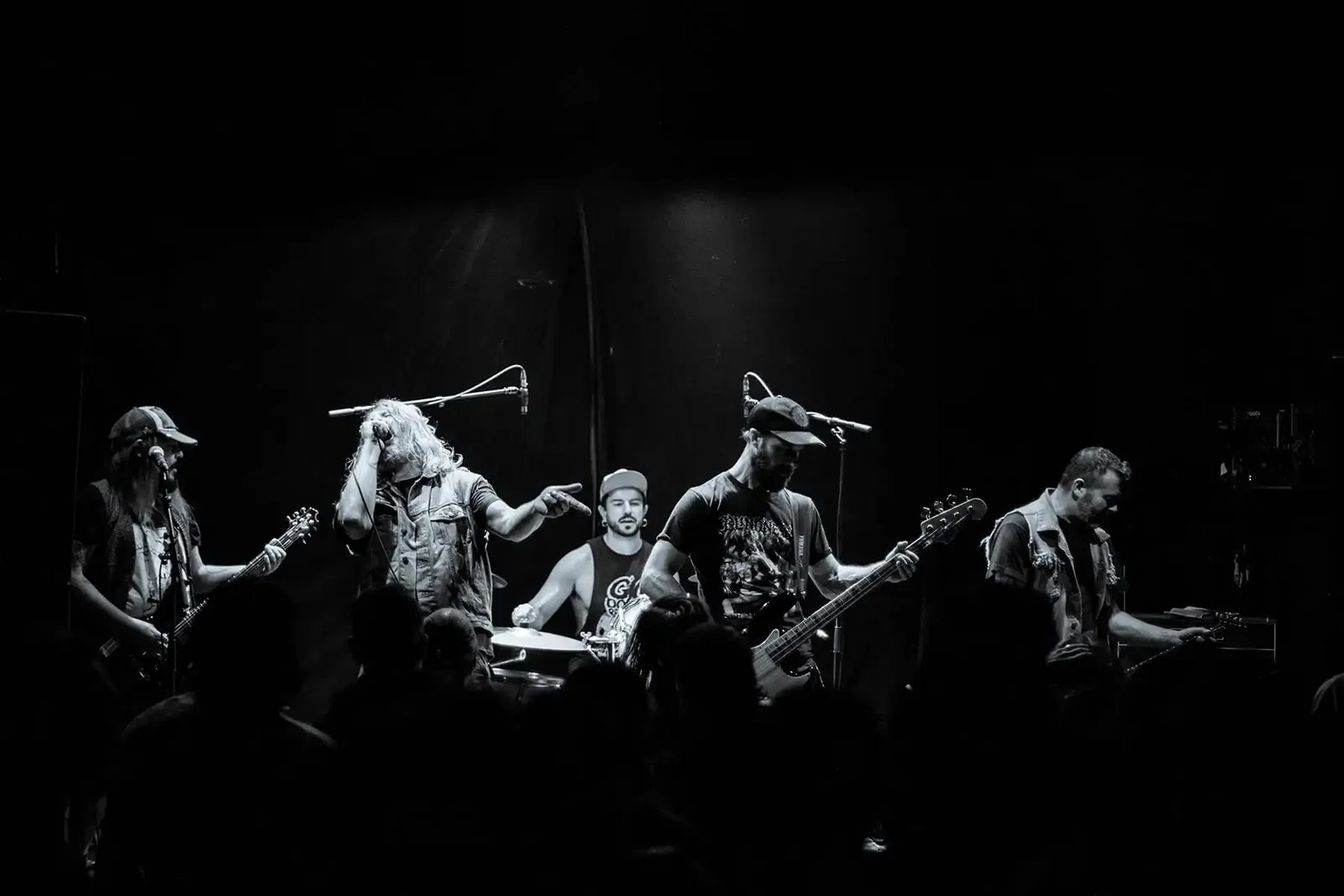 Hobos: annunciato un concerto a Parma per una serata Metalpunk