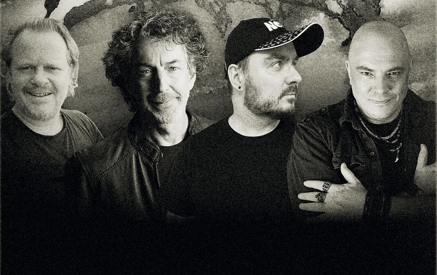 Lalu: presentato il singolo "Amnesia 1916 (Acoustic Version)"