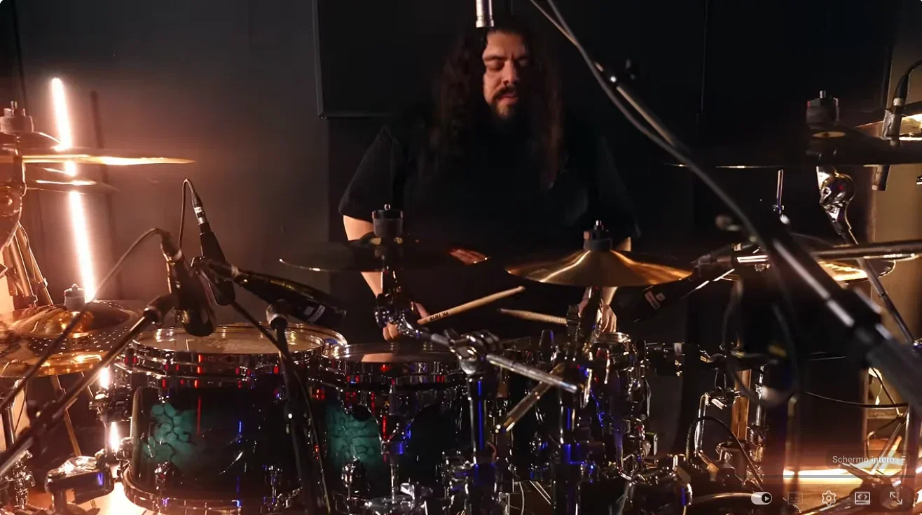 Suicide Silence: condiviso il terzo "Reminders Of Hell” con un video drum playthrough